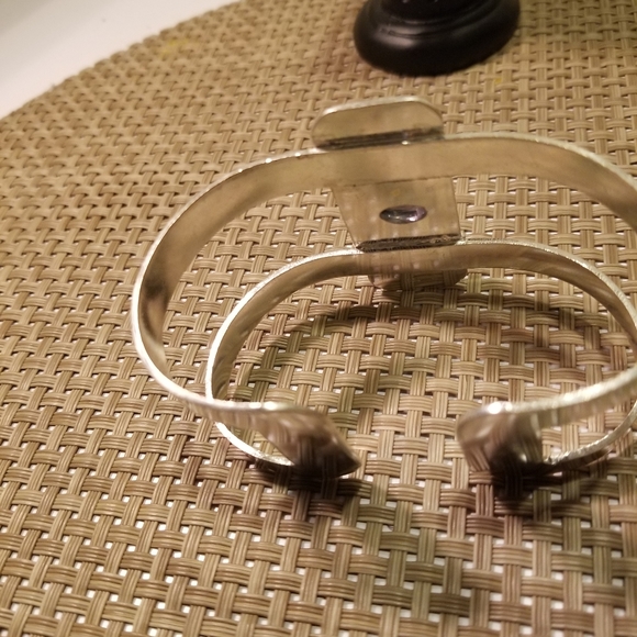 AWESOME BRACELET NWOT - Picture 5 of 8